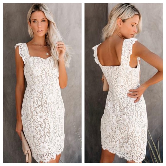 Dresses & Skirts - Vici lace dress
